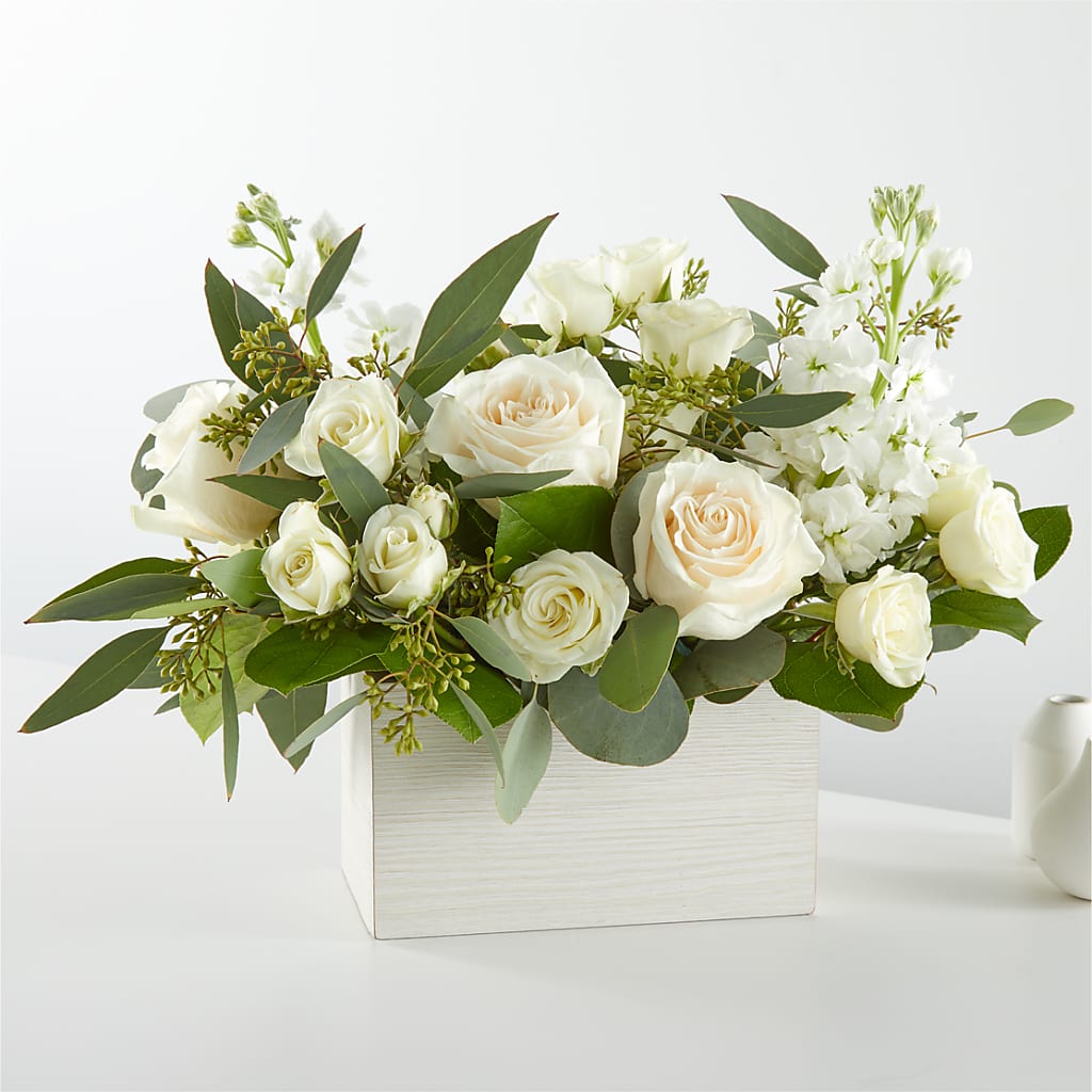 Fresh Linen Box Bouquet – LAVENDER'S FLOWERS, Richmond BC