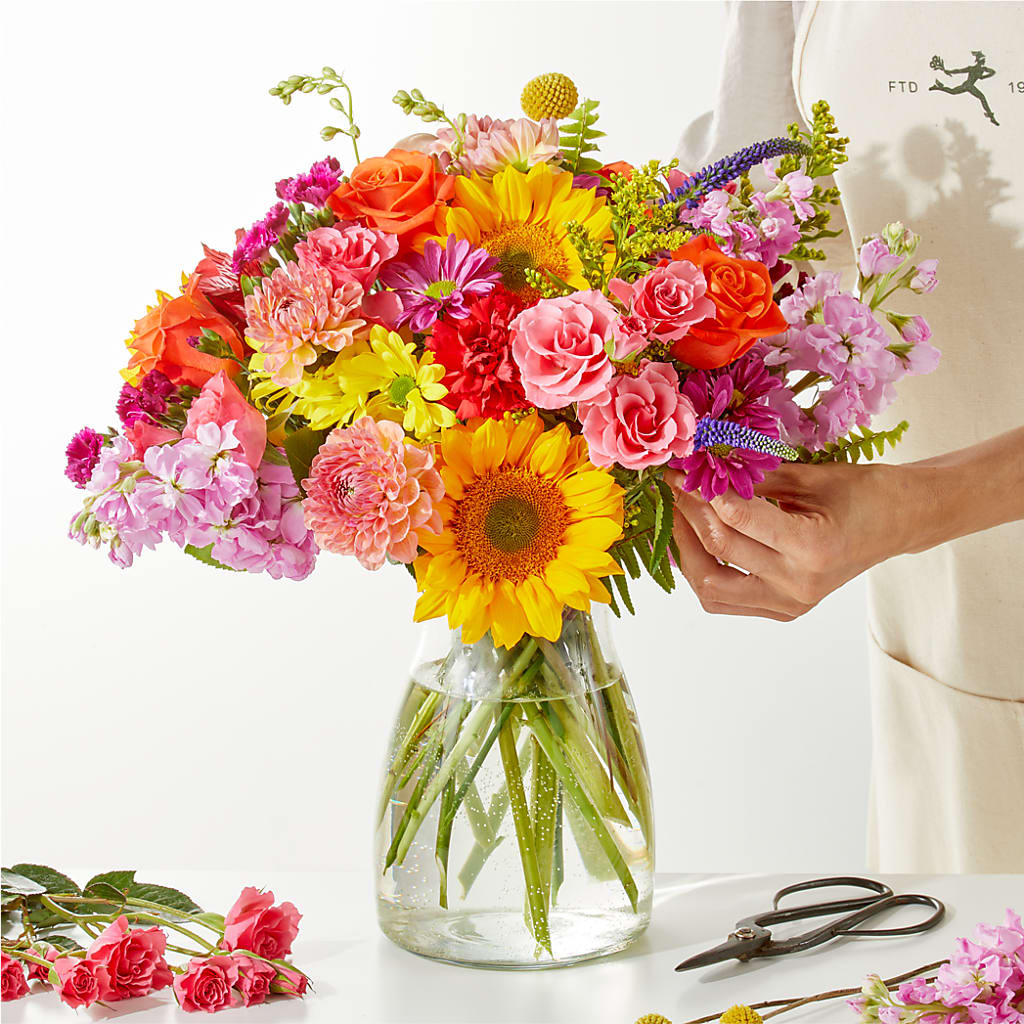 Cue the Confetti - A Florist Original – LAVENDER'S FLOWERS, Richmond BC