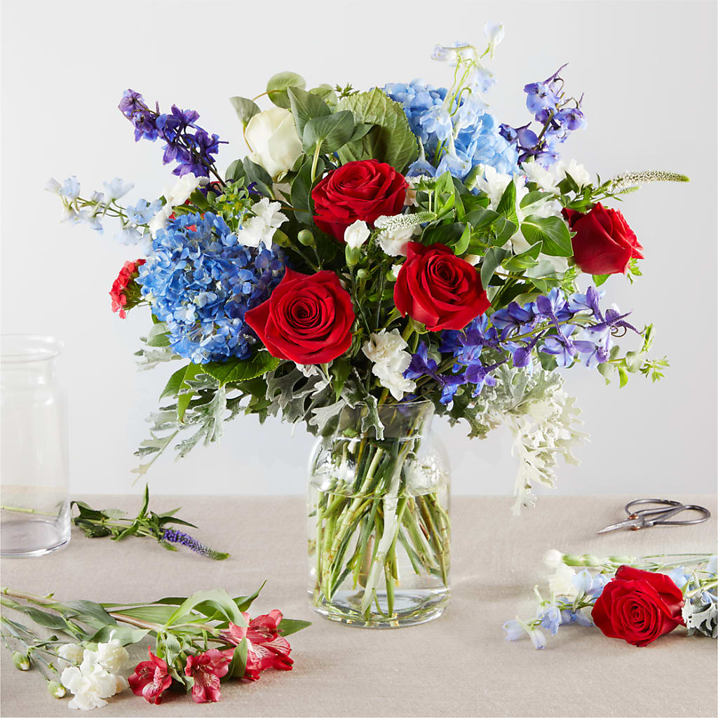 Star Spangled - A Florist Original – LAVENDER'S FLOWERS, Richmond BC