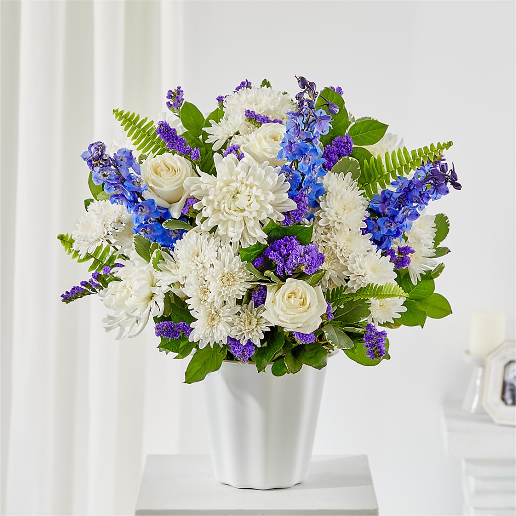 Hold Dear Tabletop Basket – LAVENDER'S FLOWERS, Richmond BC