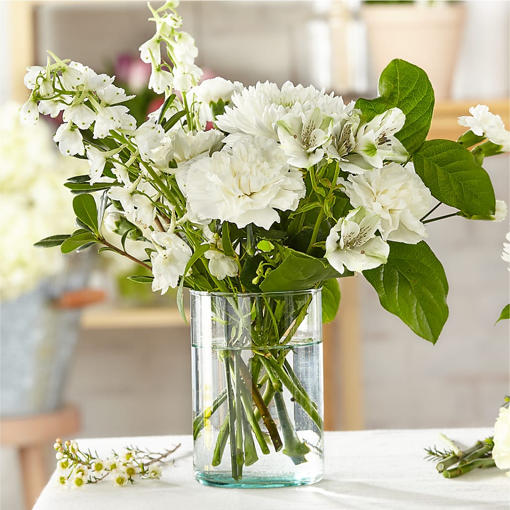 Classic Ivory – A Florist Original – LAVENDER'S FLOWERS, Richmond BC