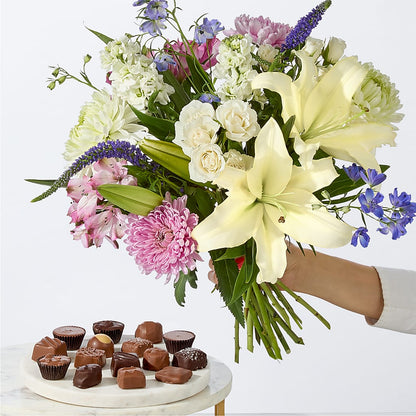 Winter Celebration Bouquet – LAVENDER'S FLOWERS, Richmond BC