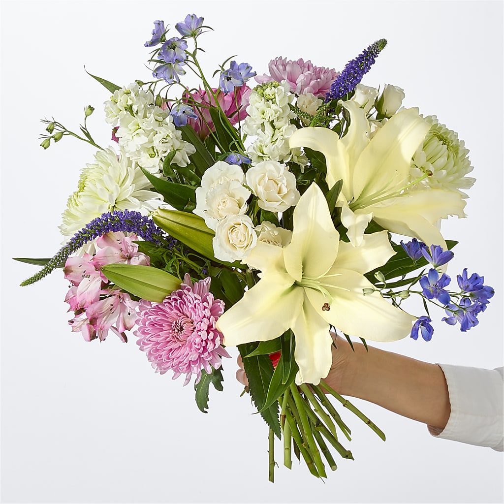 Winter Celebration Bouquet – LAVENDER'S FLOWERS, Richmond BC
