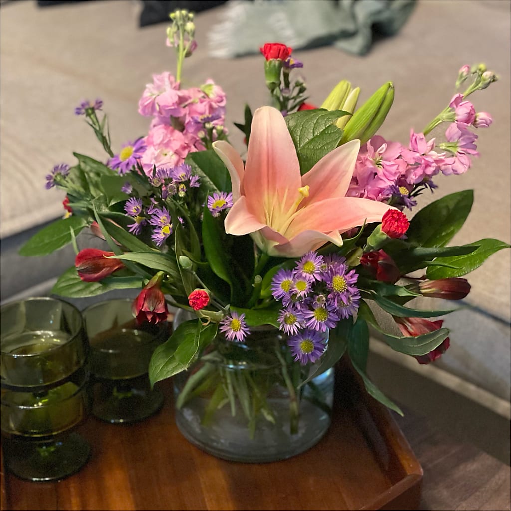 Romantique Bouquet – LAVENDER'S FLOWERS, Richmond BC