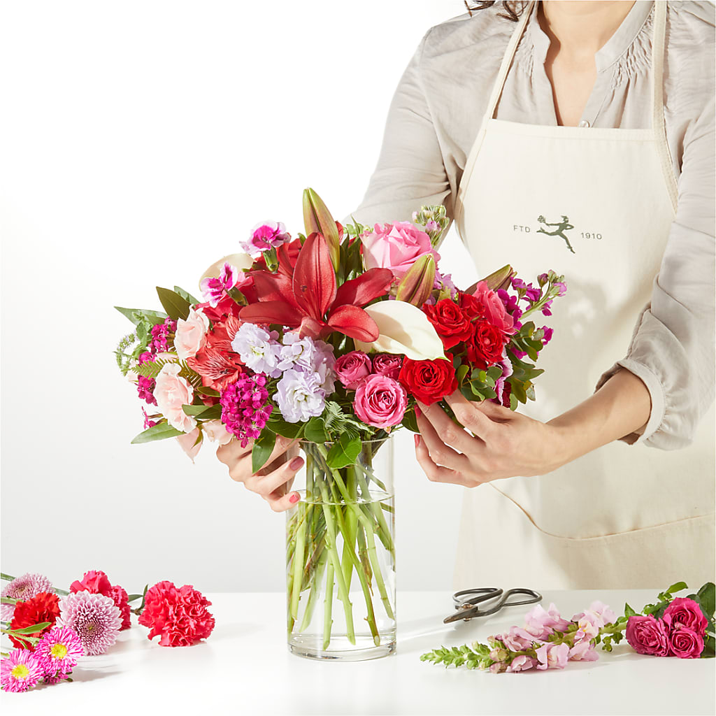 Swooning Over You - A Luxury Florist Original – LAVENDER'S FLOWERS, Richmond BC