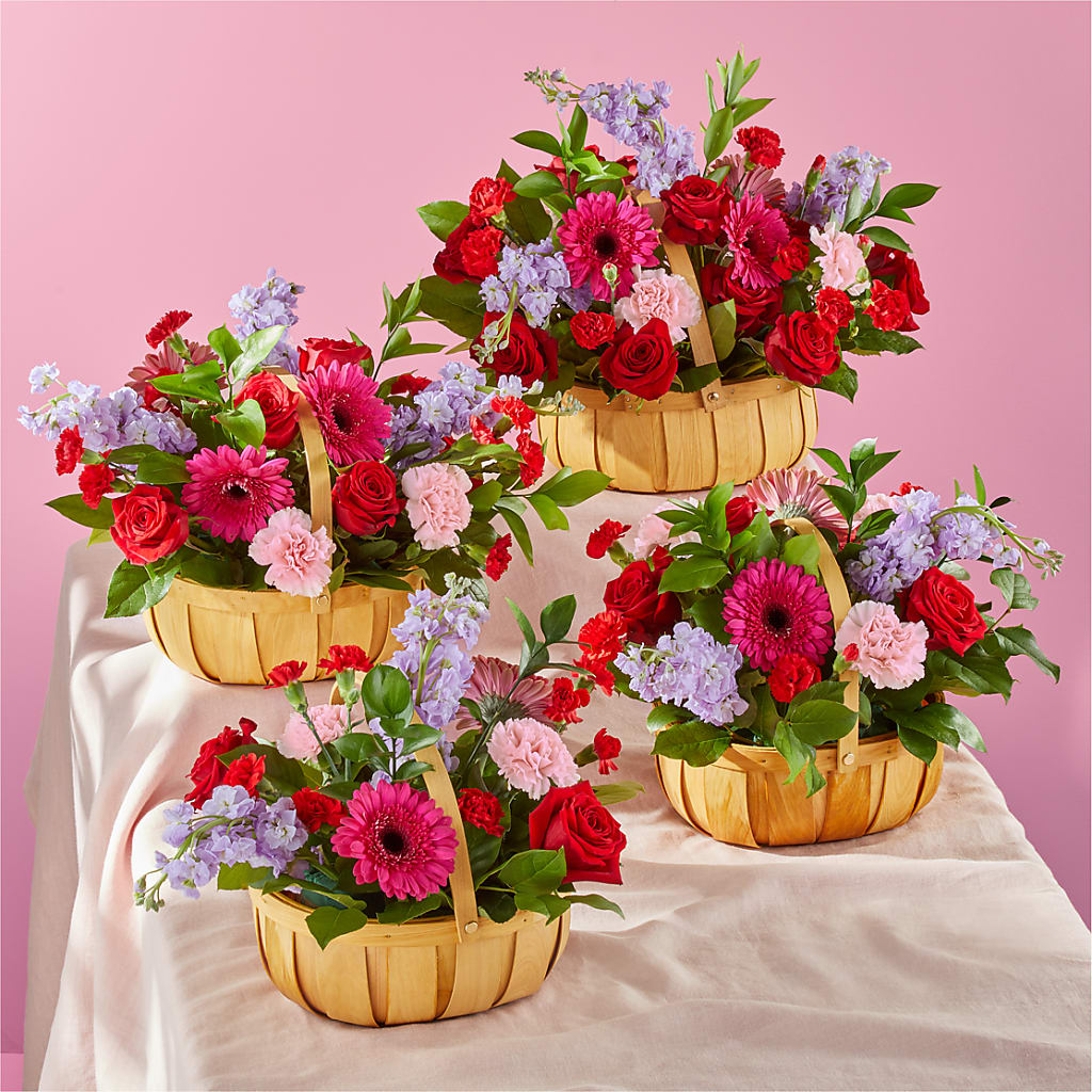Pink Picnic Basket – LAVENDER'S FLOWERS, Richmond BC