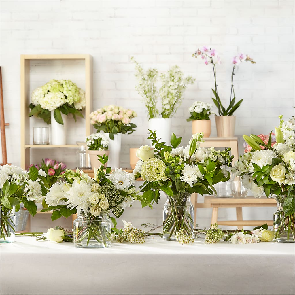 Classic Ivory – A Florist Original – LAVENDER'S FLOWERS, Richmond BC