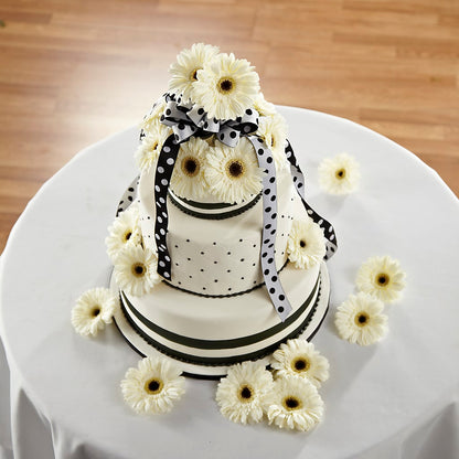 Simple Sophistication Cake Décor – LAVENDER'S FLOWERS, Richmond BC